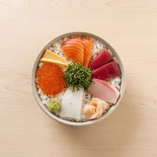 Chirashi donburi bowl assorted sashimi rice overhead — chirashi hero photography
