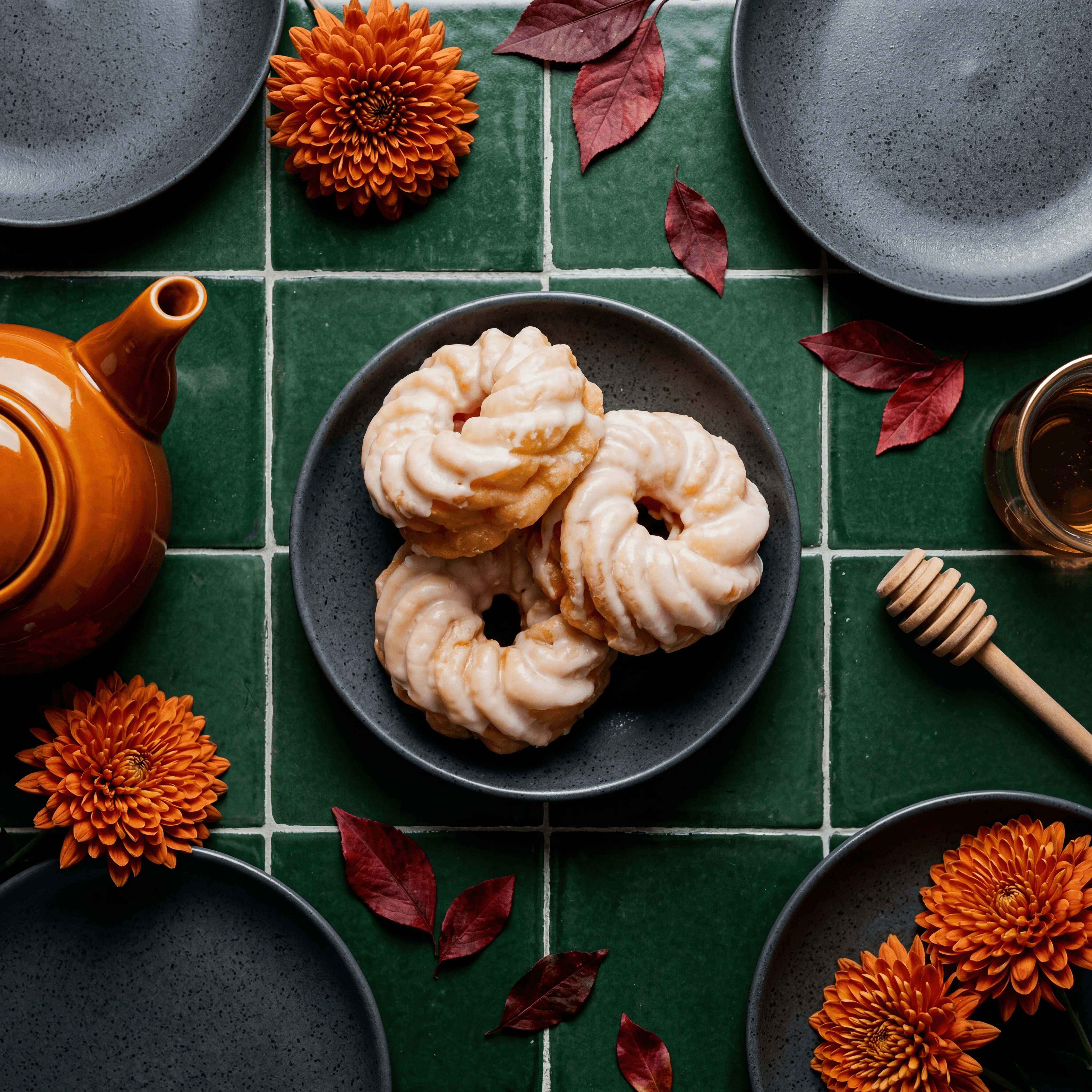 Swedish cardamom kanelbulle cinnamon bun with pearl sugar — Pinterest food pin photography